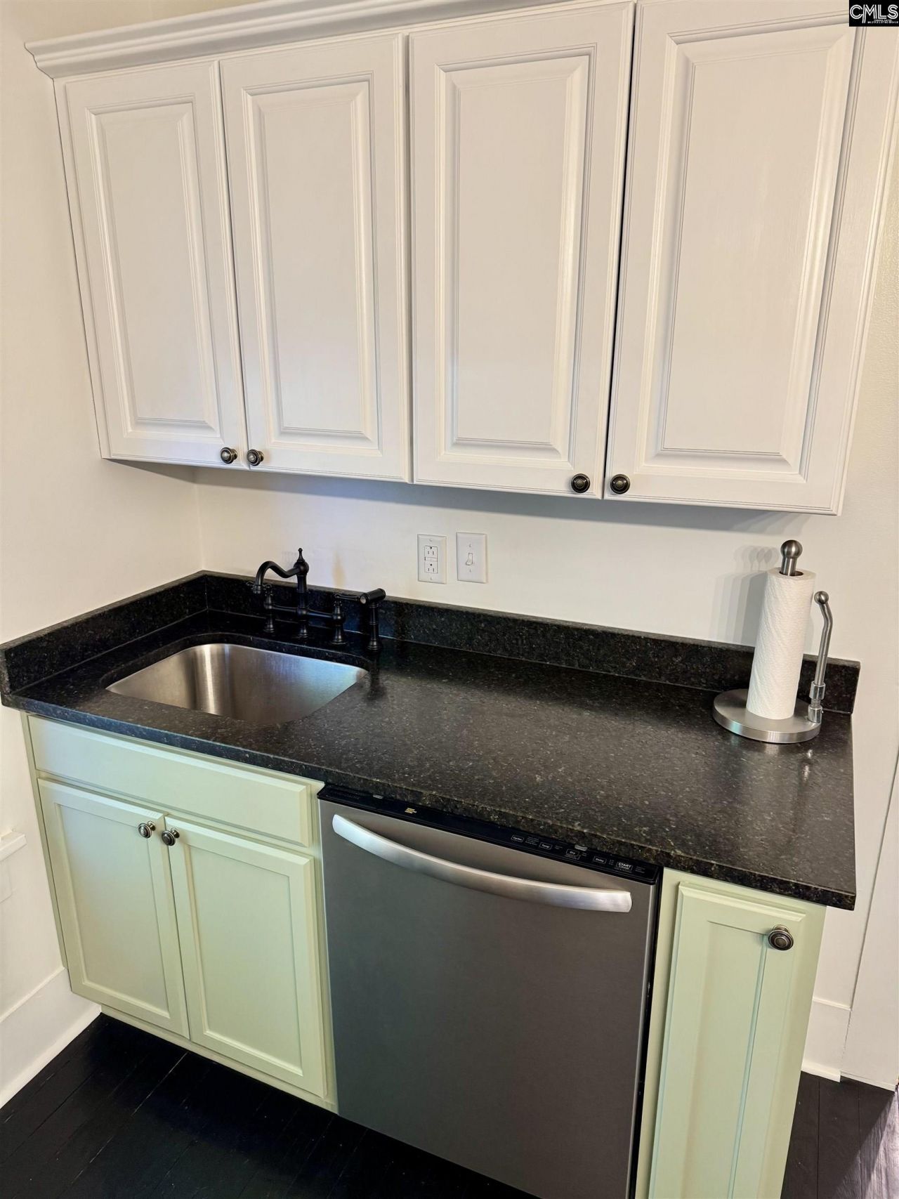 1010 Augusta Street Photo 13