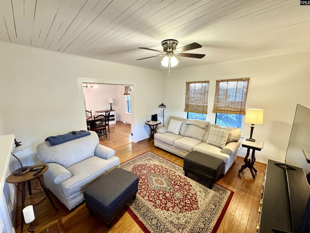 1010 Augusta Street Photo 16