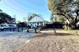 1010 Augusta Street photo 4