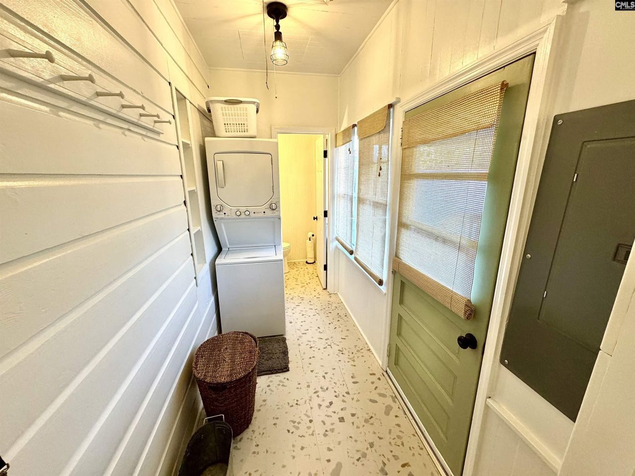 1010 Augusta Street Photo 23