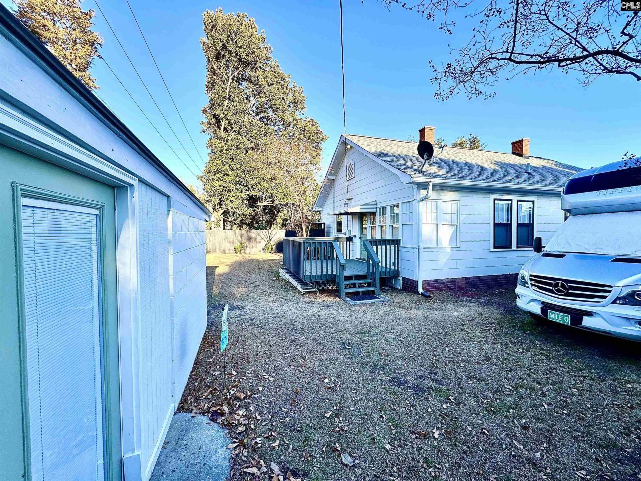 1010 Augusta Street Photo 29