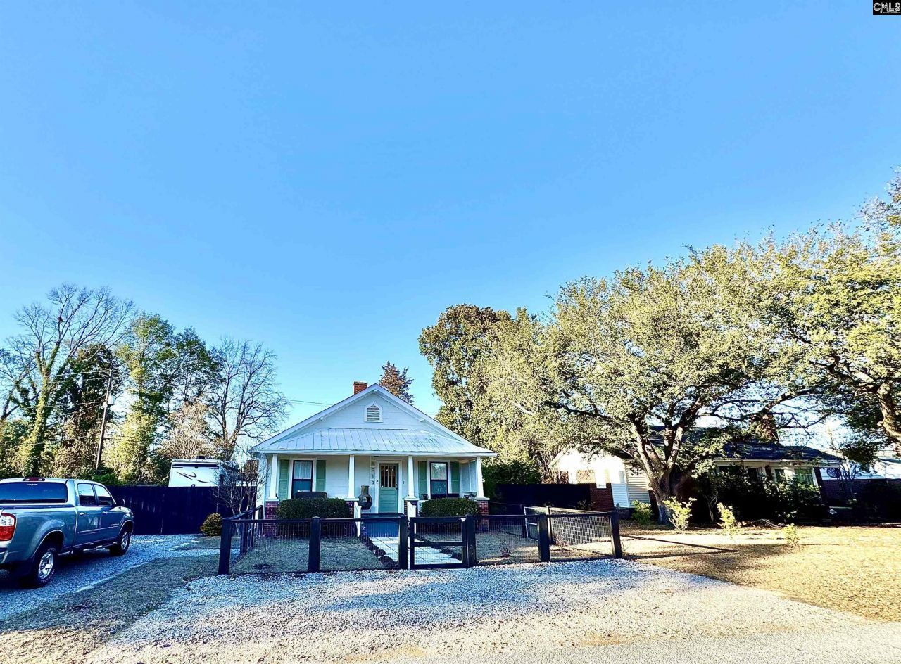 1010 Augusta Street Photo 4