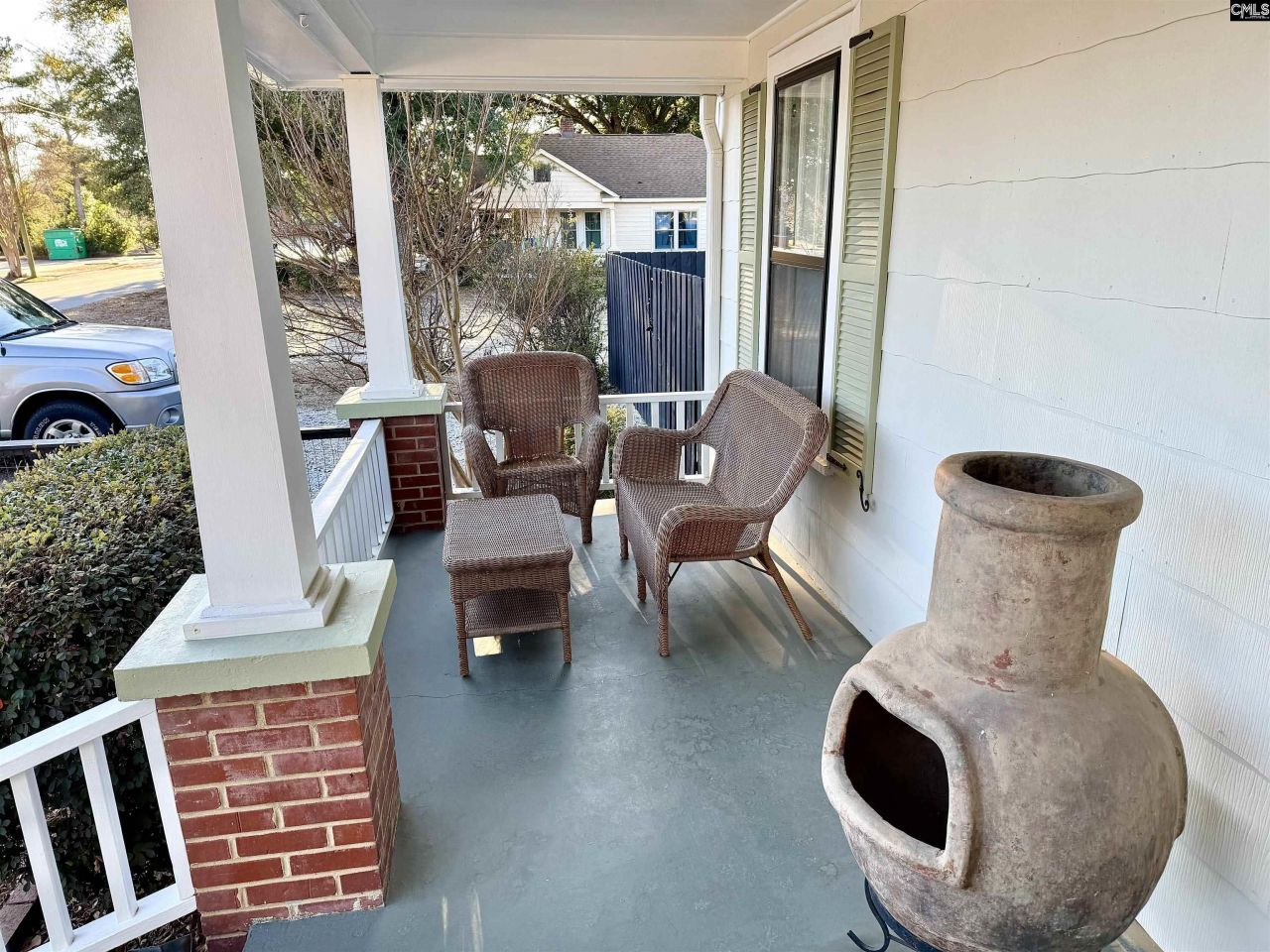 1010 Augusta Street Photo 6