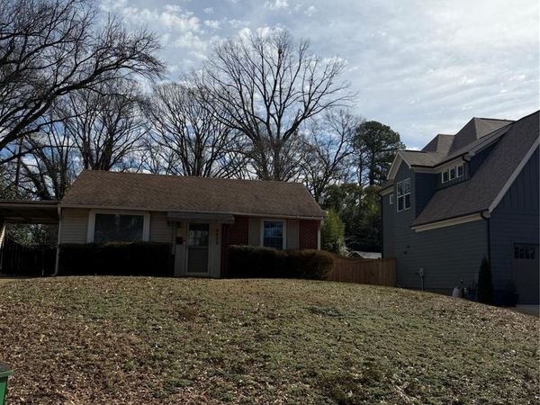 4609 Connecting Road, Charlotte, NC 28209