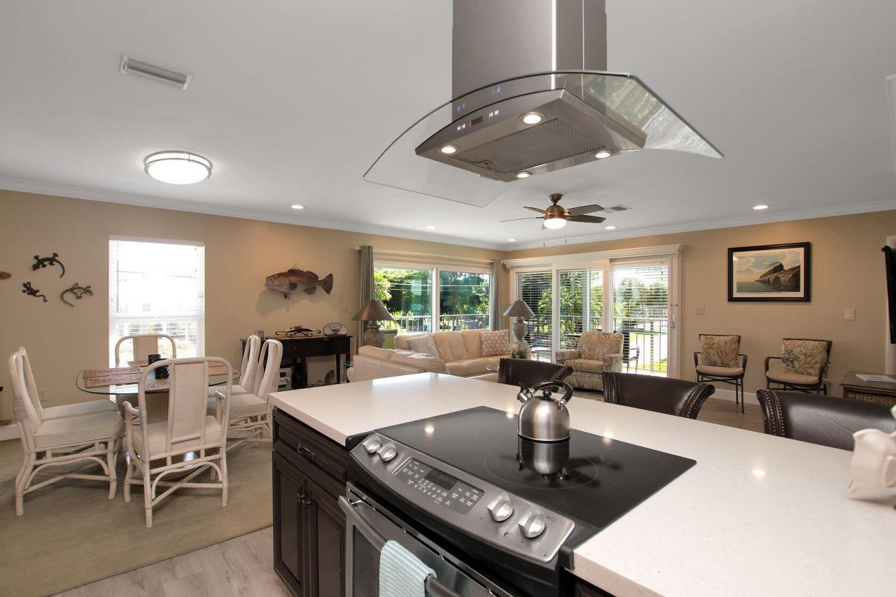 12690 Overseas Highway, Unit APT 210, Marathon, FL 33050 Photo