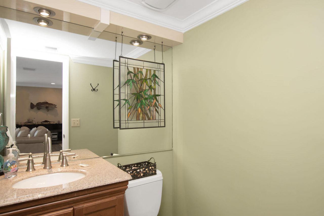 12690 Overseas Highway, Unit APT 210, Marathon, FL 33050 Photo