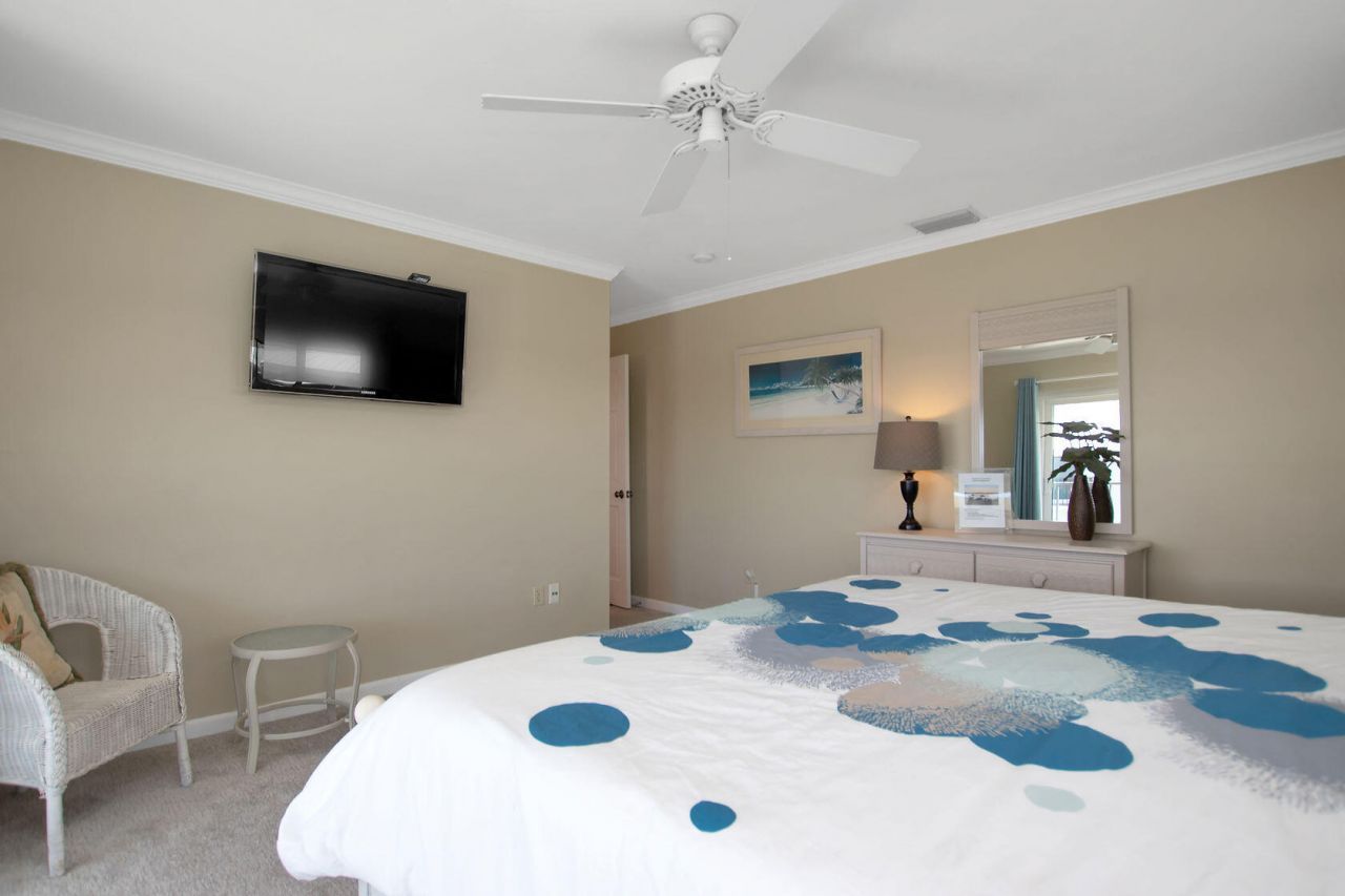 12690 Overseas Highway, Unit APT 210, Marathon, FL 33050 Photo