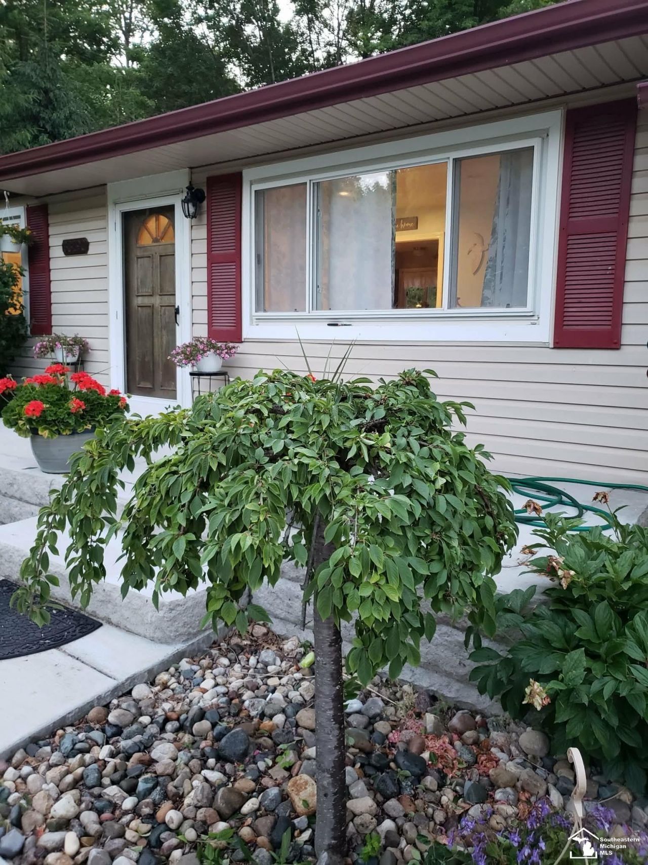 33790 Steadman Road, New Boston, MI 48164 Main Photo