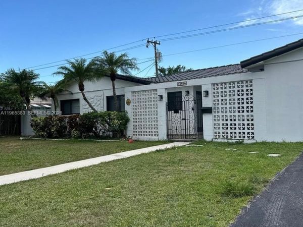 20600 SW 116th Rd, Miami, FL 33189