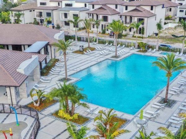 4745 NW 84th Ct, Unit 42, Doral, FL 33166