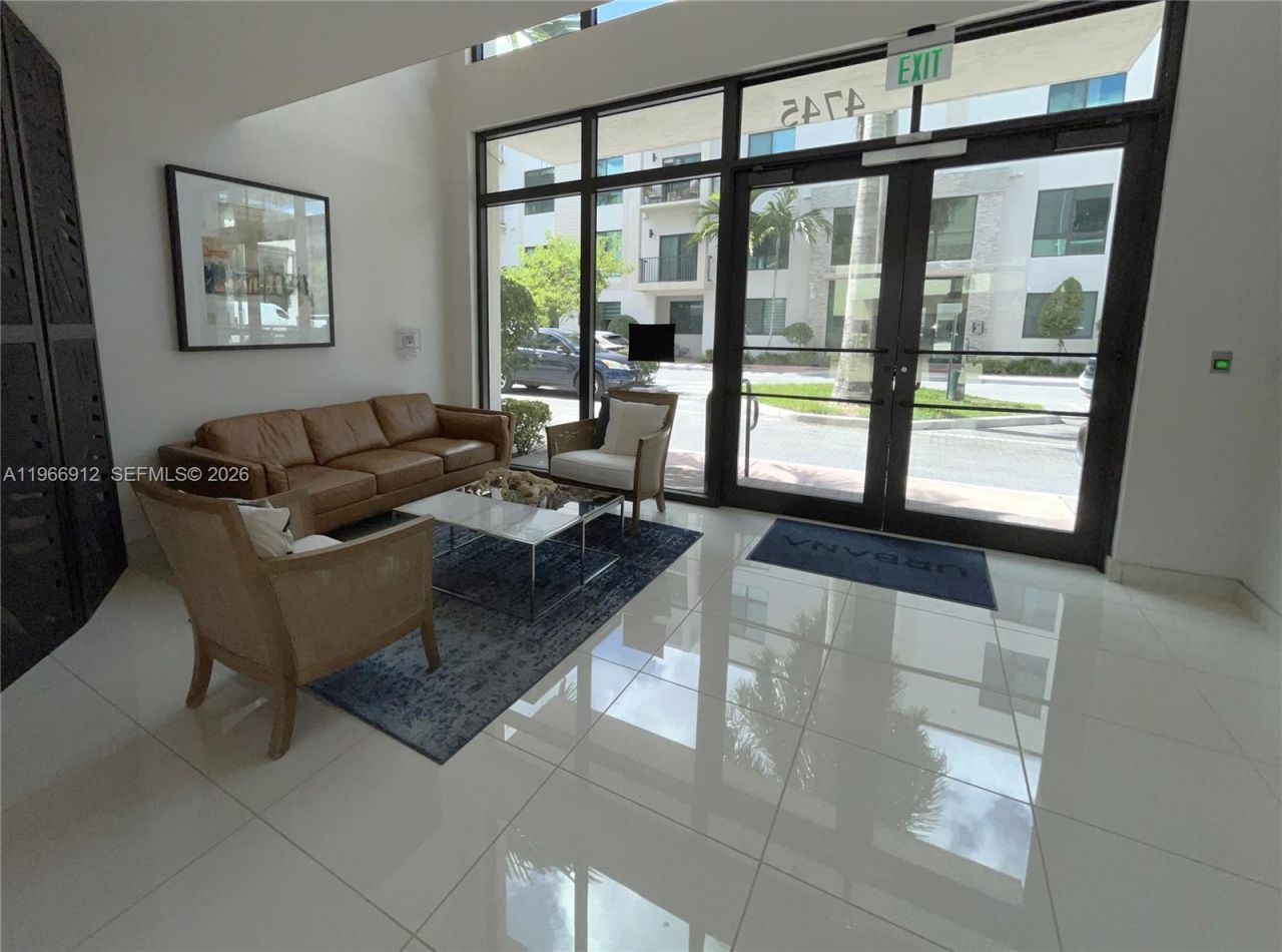 4745 NW 84th Ct, Unit 42, Doral, FL 33166 Photo