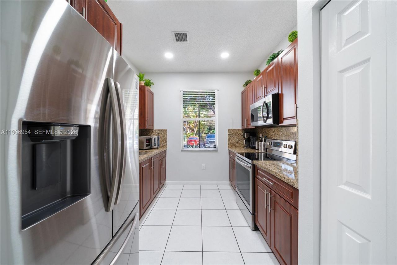 4217 NE 22nd Dr, Homestead, FL 33033 Photo