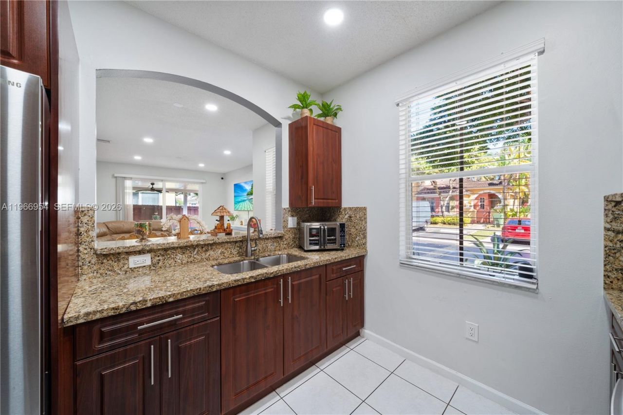 4217 NE 22nd Dr, Homestead, FL 33033 Photo