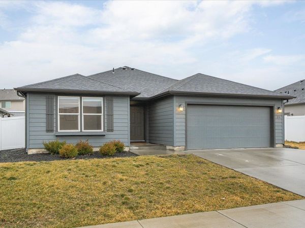 216 S Lawson St St, Airway Heights, WA 99001