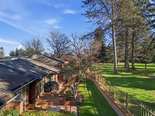 2345 Cedar Hill Cross Rd , Unit 102, Oak Bay, BC V8P 5M8