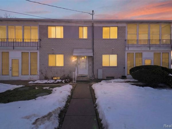 5959 Alan Drive, Brighton Twp, MI 48116