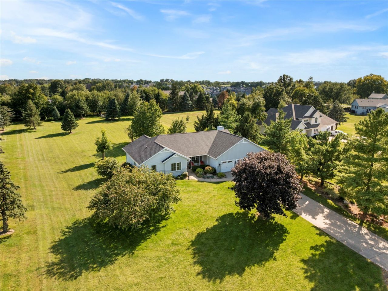 5843 Wells Lane, Cedar Rapids, IA 52411 Main Photo