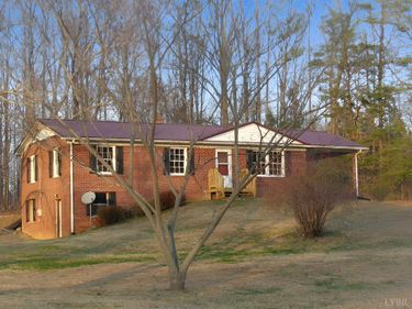1136 Staunton Hill Road, Brookneal, VA 24528