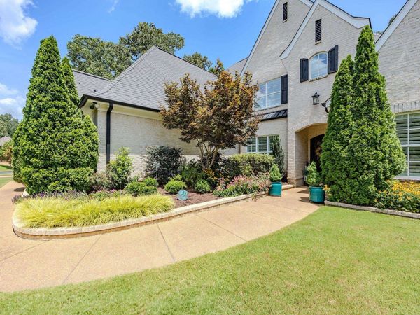 10204 MAPLE RUN DR, Lakeland, TN 38002