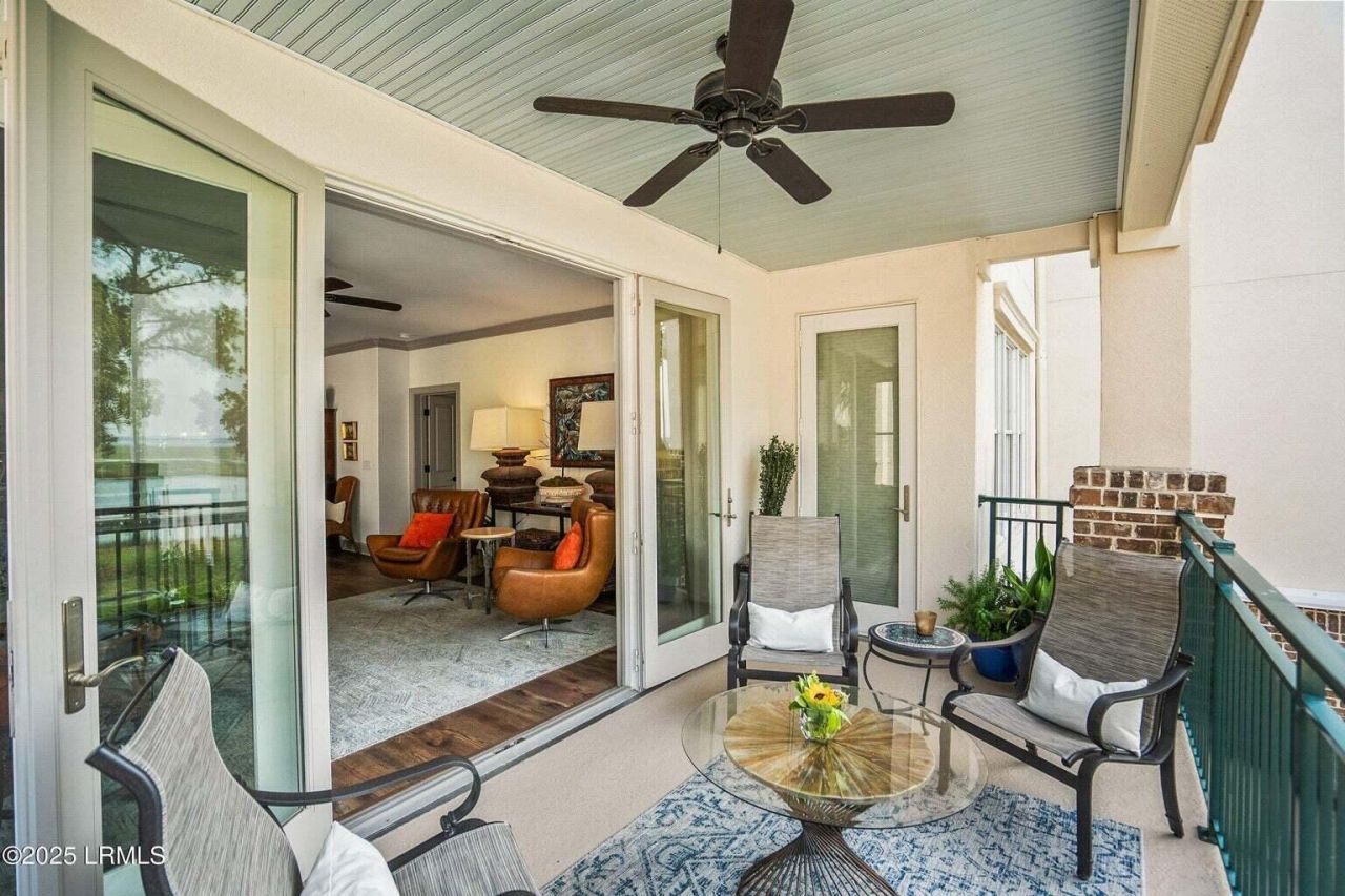 15 Sunset Boulevard Photo 26