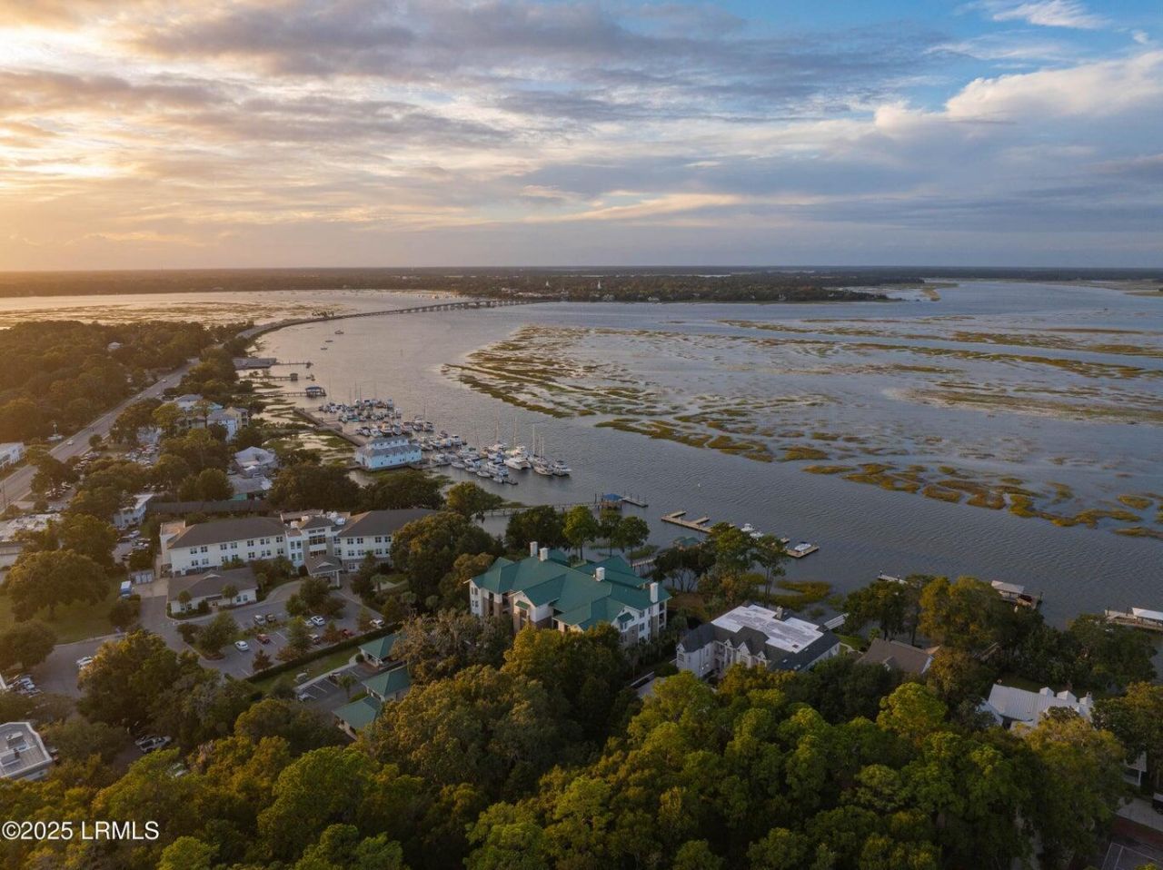 15 Sunset Boulevard Photo 72