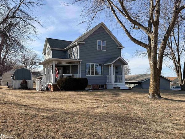 2017 N West Street, Carroll, IA 51401