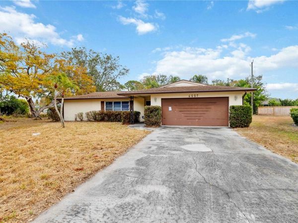 6557 BOWLINE DRIVE, SARASOTA, FL 34231