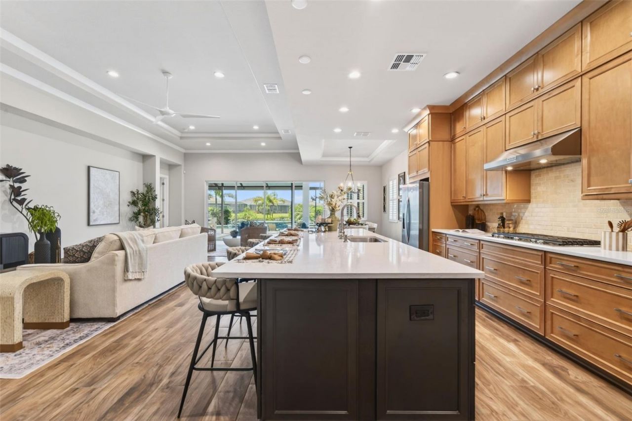 8134 Redonda Loop, Lakewood Ranch, FL 34202 Photo