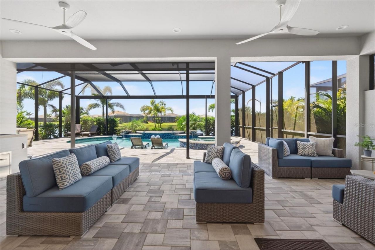 8134 Redonda Loop, Lakewood Ranch, FL 34202 Photo