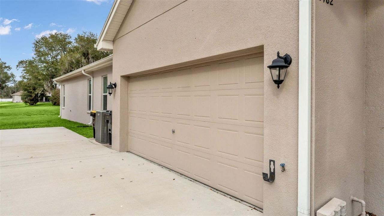 6482 English Creek Drive, Lakeland, FL 33811 Photo