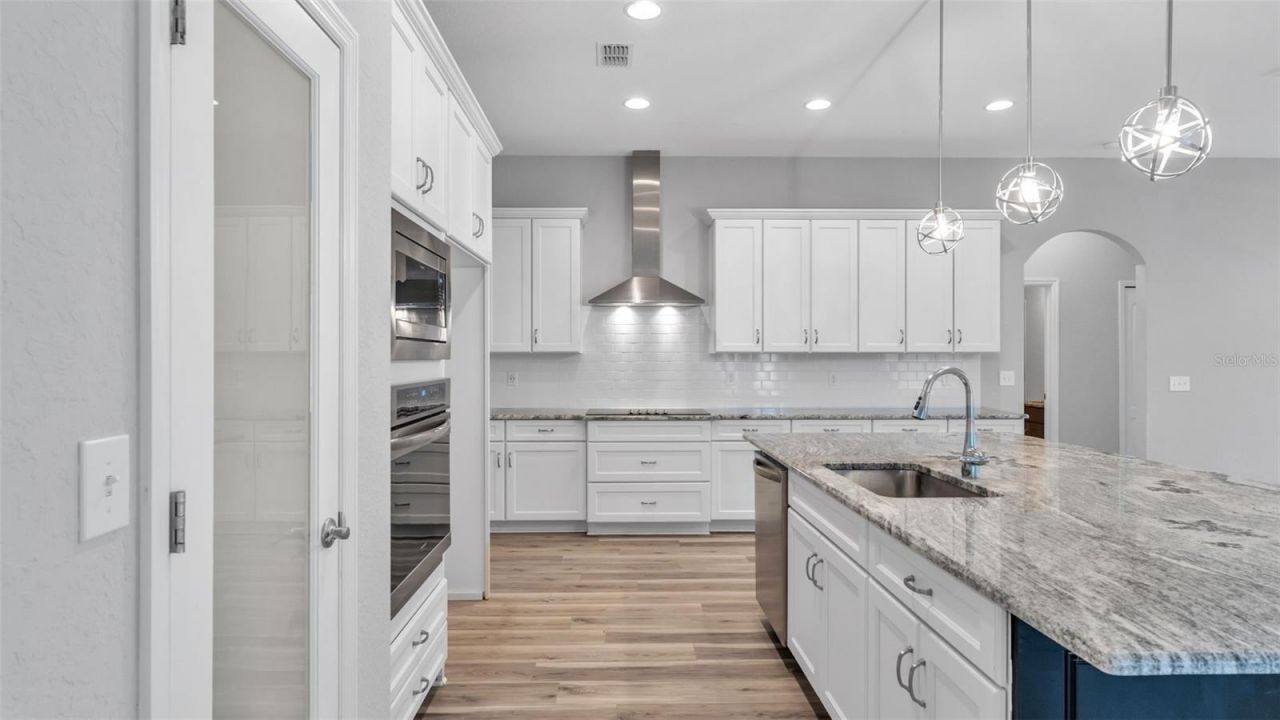 6482 English Creek Drive, Lakeland, FL 33811 Photo