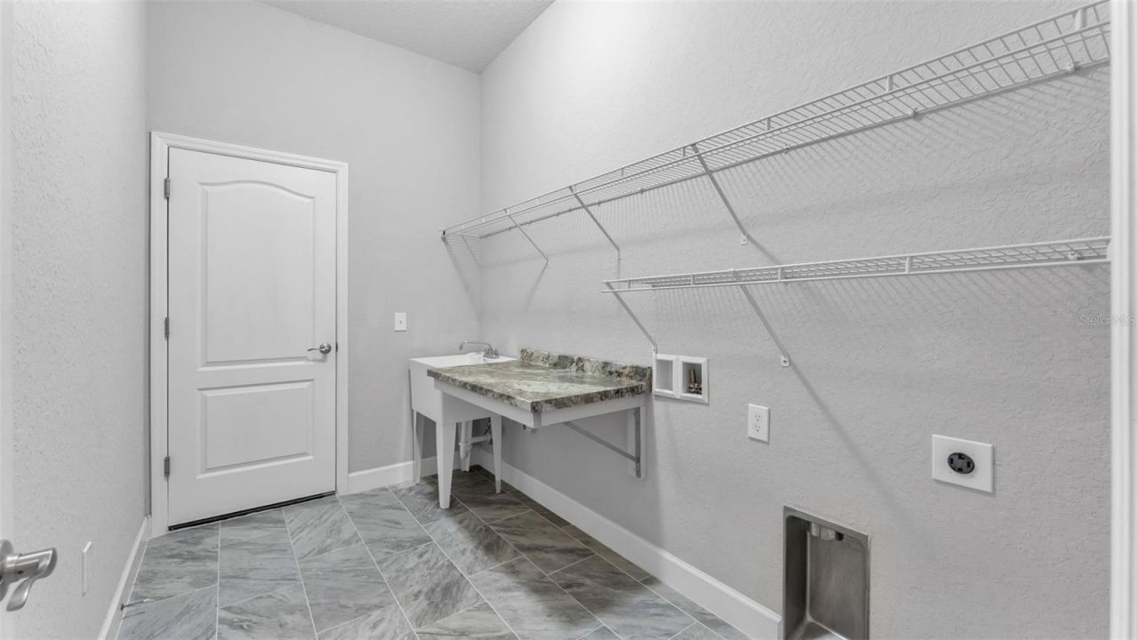 6482 English Creek Drive, Lakeland, FL 33811 Photo