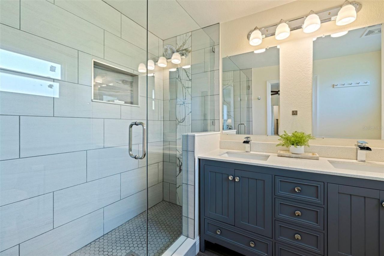 8011 26th Avenue N, Saint Petersburg, FL 33710 Photo