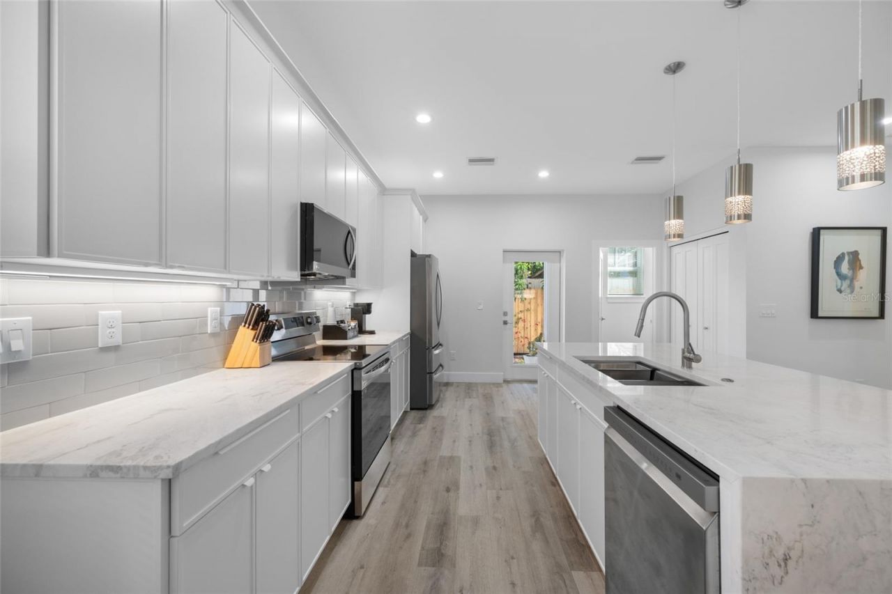 2150 43rd Terrace N, Saint Petersburg, FL 33714 Photo