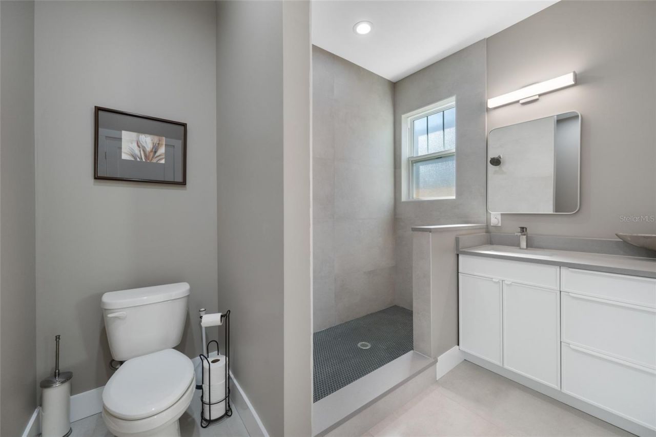 2150 43rd Terrace N, Saint Petersburg, FL 33714 Photo