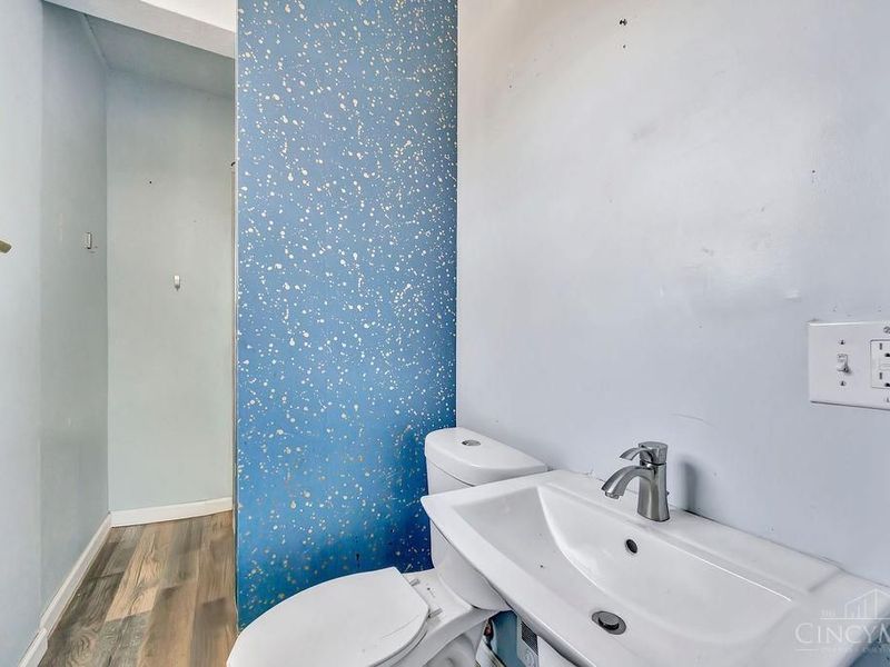 1506 Dixmont Avenue, Cincinnati, OH 45207 Photo 19