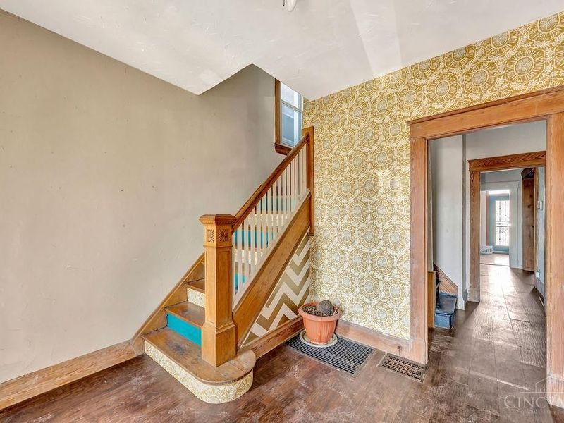 1506 Dixmont Avenue, Cincinnati, OH 45207 Photo 3