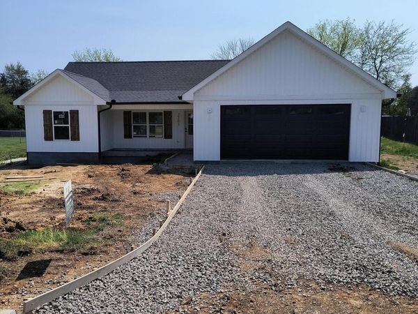 2203 Pinewood Drive, Maryville, TN 37803