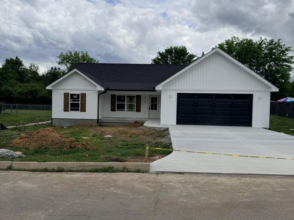2203 Pinewood Drive, Maryville, TN 37803