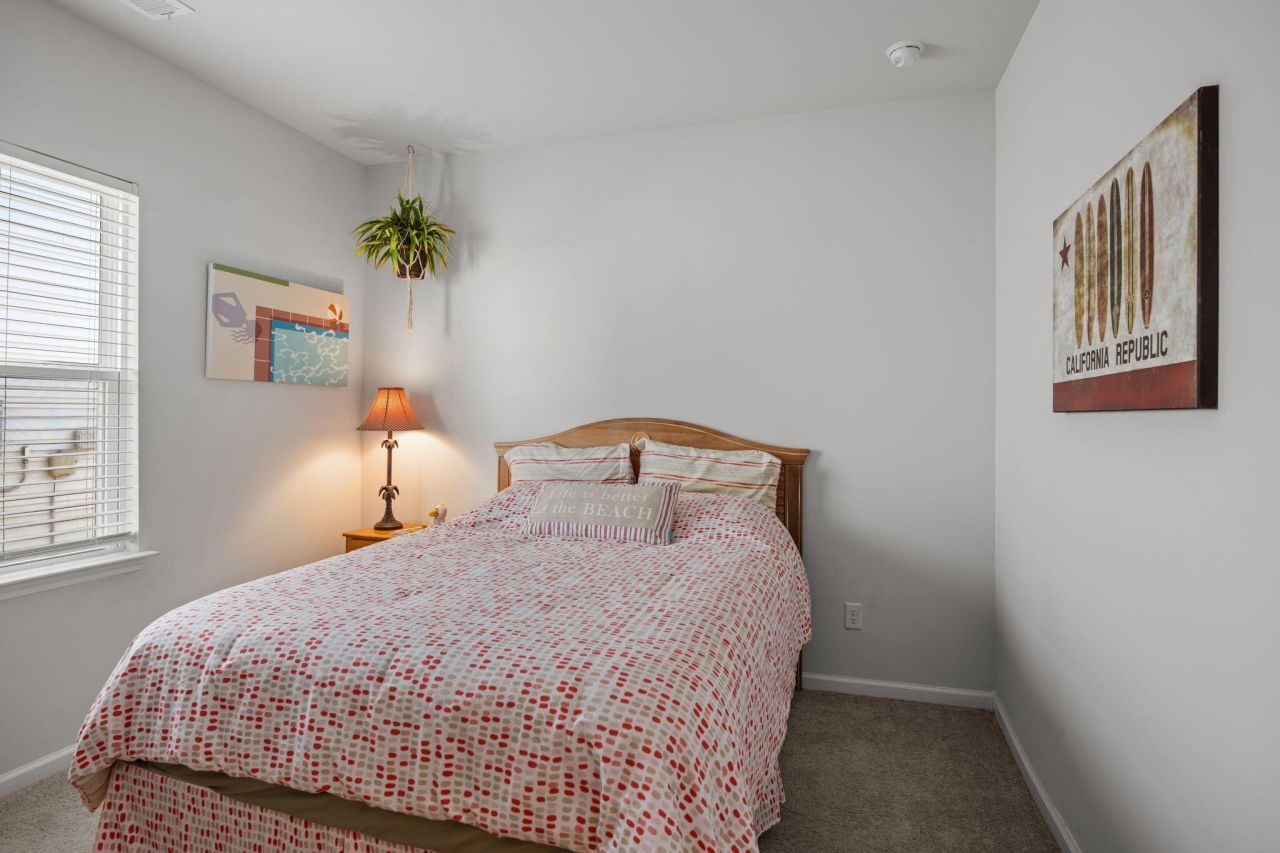 3050 Vincent Astor Drive Photo 23