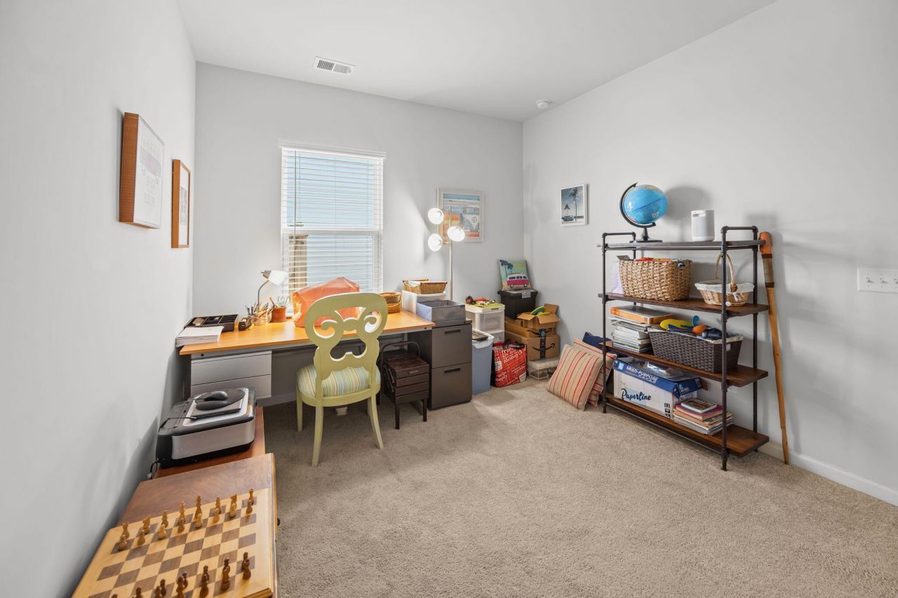 3050 Vincent Astor Drive Photo 25