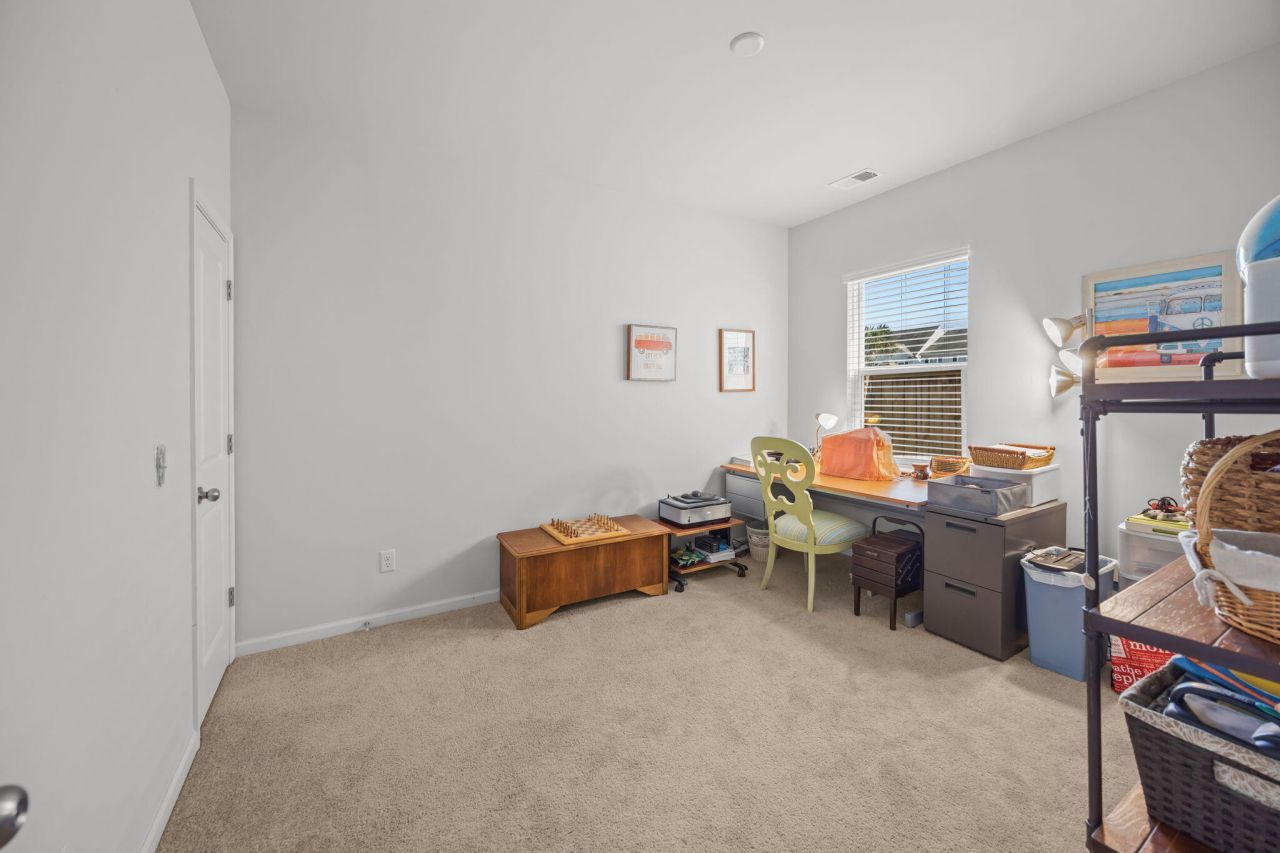 3050 Vincent Astor Drive Photo 26