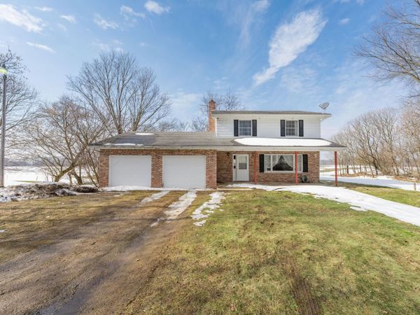 10798 Pleasant Lake Road, Delton, MI 49046