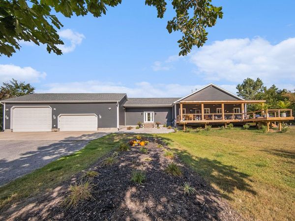 7914 Stony Lake Road, Jackson, MI 49201