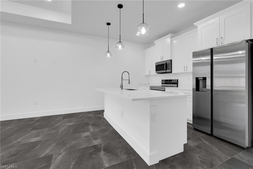 109/111 Harry Ave S, Lehigh Acres, FL 33973 Photo