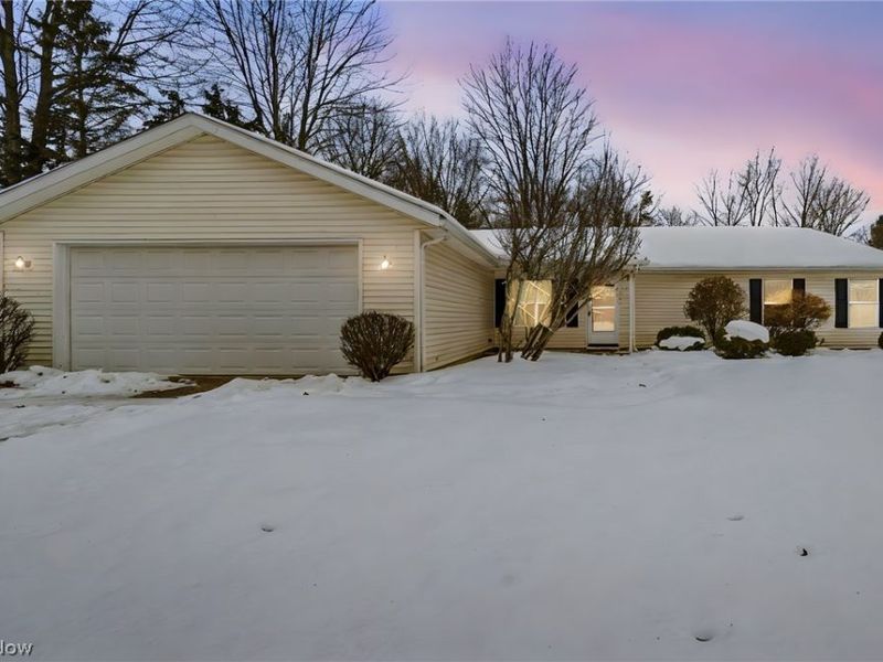 67 Red Pine Drive, Painesville, OH 44077 Photo 2