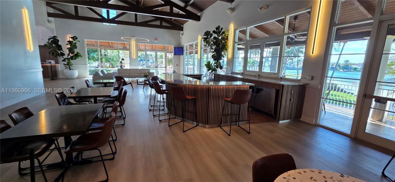 10700 NW 66th St , Unit 414, Doral, FL 33178 Photo