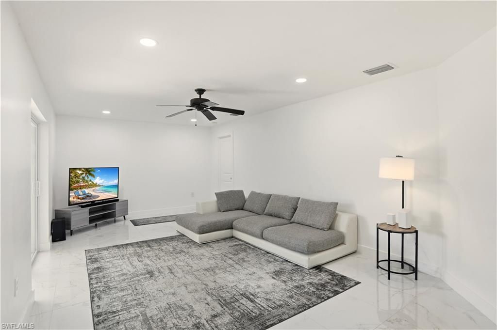 6055 Macbeth Ln, Fort Myers, FL 33908 Photo