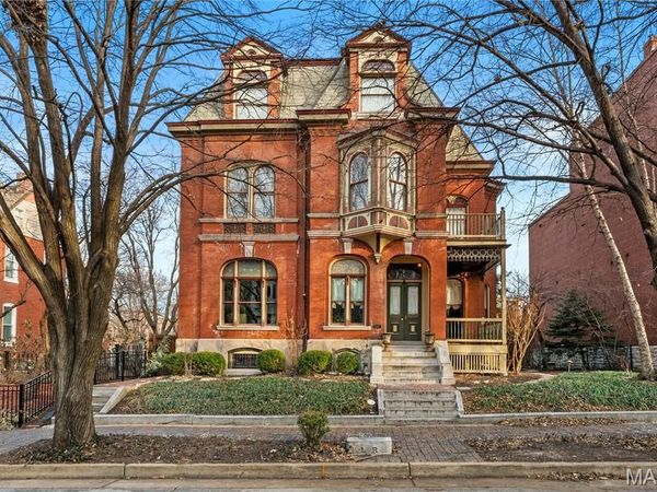 2335 Whittemore Place, St Louis, MO 63104