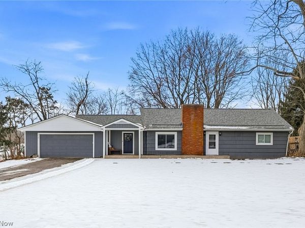 2430 S Hametown Road, Norton, OH 44203